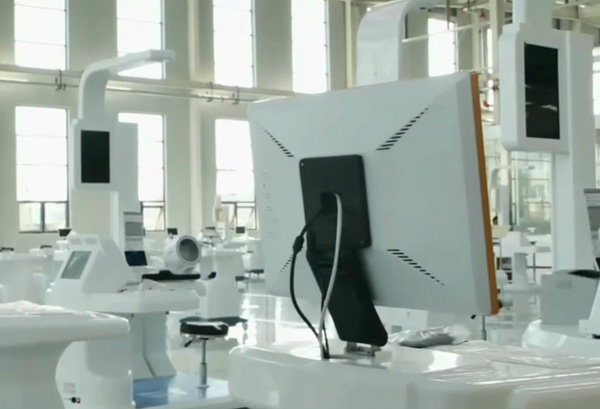 悟空体育一批健康一体机调试完毕