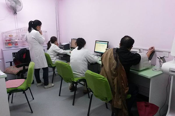 健康小屋广泛开展健康教育活动